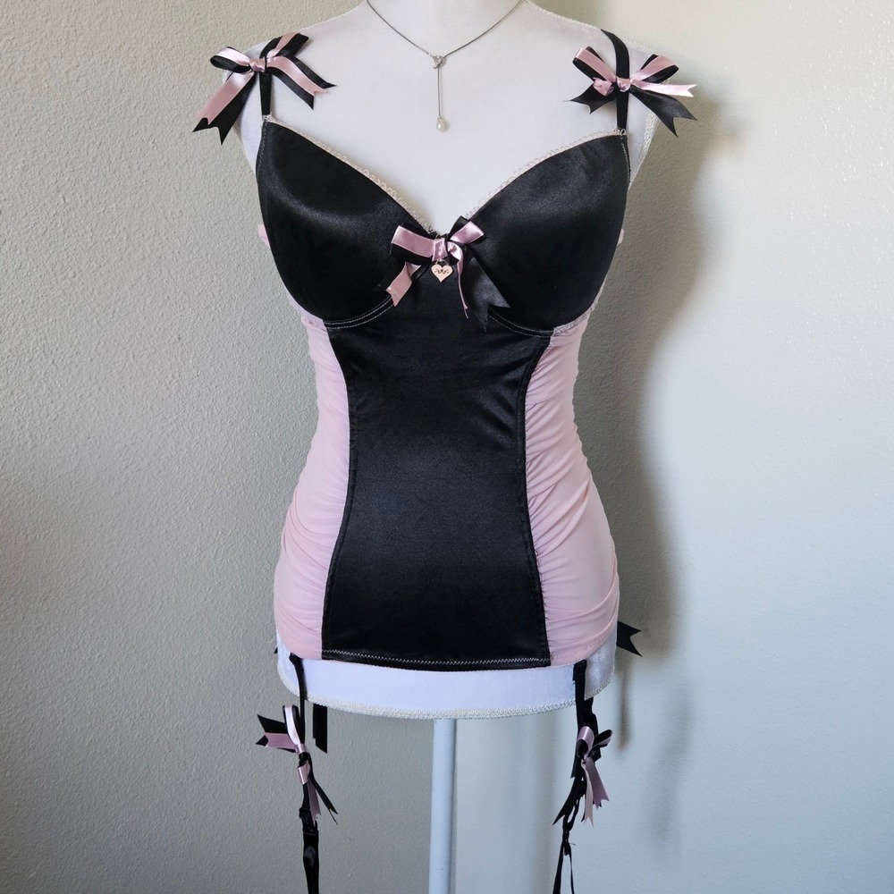 Vintage Playboy Hot Topic Pink Black Satin Ruched Garter Bustier 36D - Picture 2 of 9